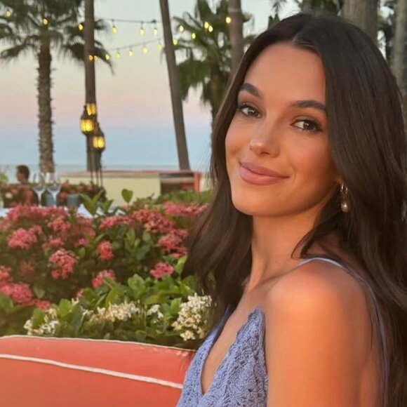 Meet your Posher, Ally - Picture 3 of 4